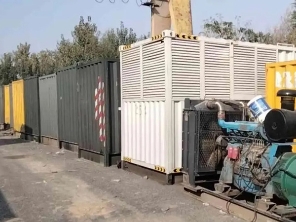瑞安200KW柴油发电机机组每小时油耗是多少？